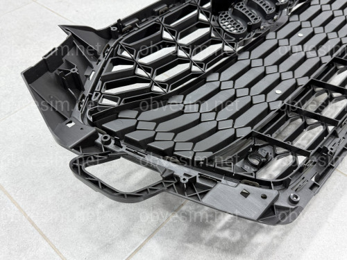 Решітка радіатора в стилі RS4 BLACK для Audi A4 2020-2023