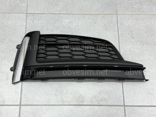 Решітка бампера ПРАВА S-Line Black 8W6807682FT94 для Audi A5 B9 2015-2019