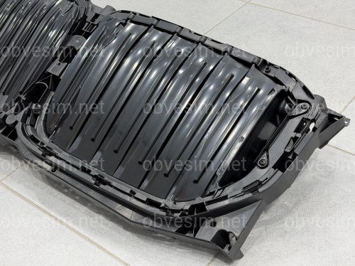 Центральні жалюзі з моторчиком 51745A1A312 для BMW X5 G05 2023-2026
