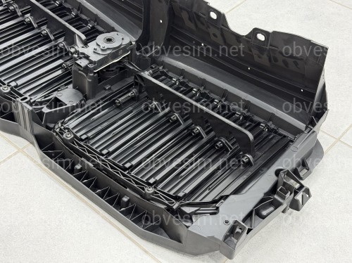 Центральні жалюзі з моторчиком СІРІ 51749465366 для BMW X7 G07 2019-2022