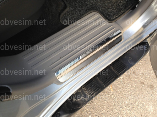 Накладки на пороги Mitsubishi Pajero Sport 2009-2015 Premium