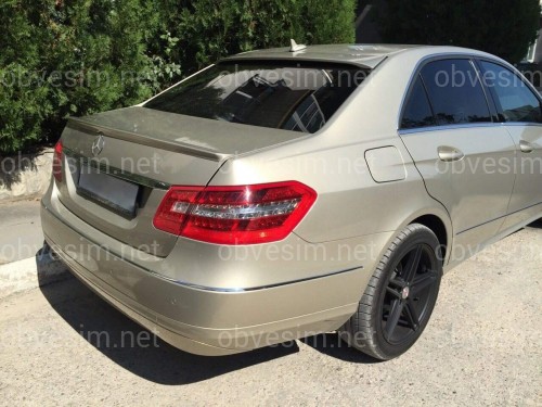 Спойлер ліп на багажник Mercedes W212 2009-2016 ABS пластик